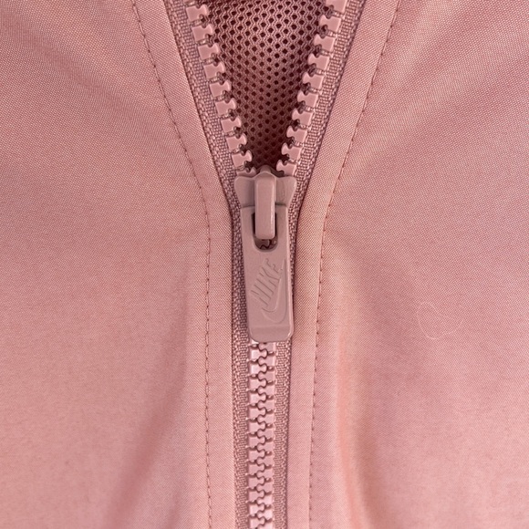 NWOT Nike Womens Windbreaker - Picture 3 of 10